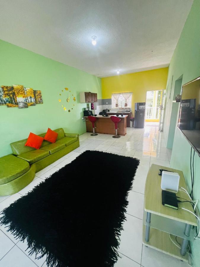 Spring Palm Estate Apartment St Mary Luaran gambar