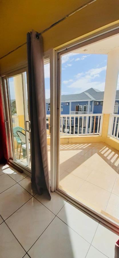 Spring Palm Estate Apartment St Mary Luaran gambar